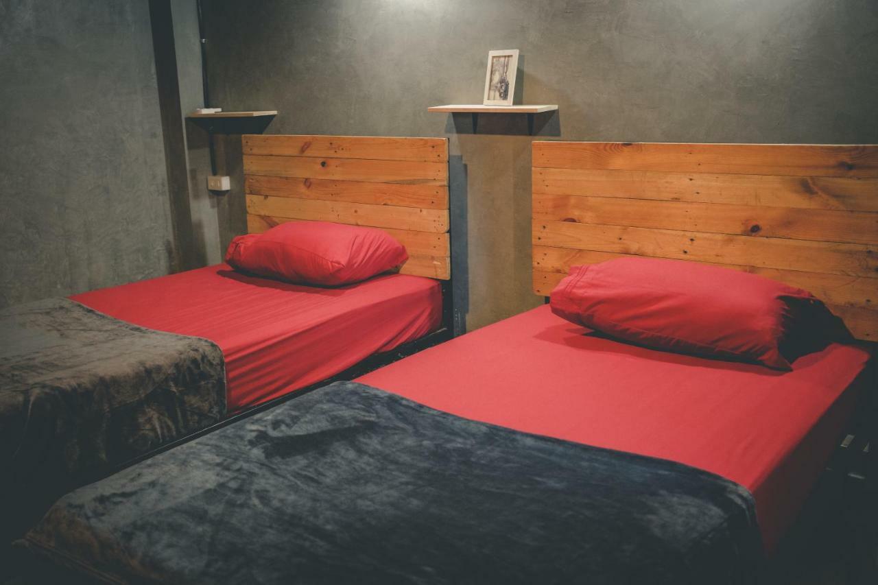 The Beds Ever Hostel (Adults Only) Banguecoque Exterior foto